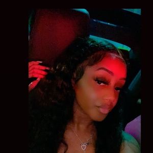 Meet your Posher, Ciera